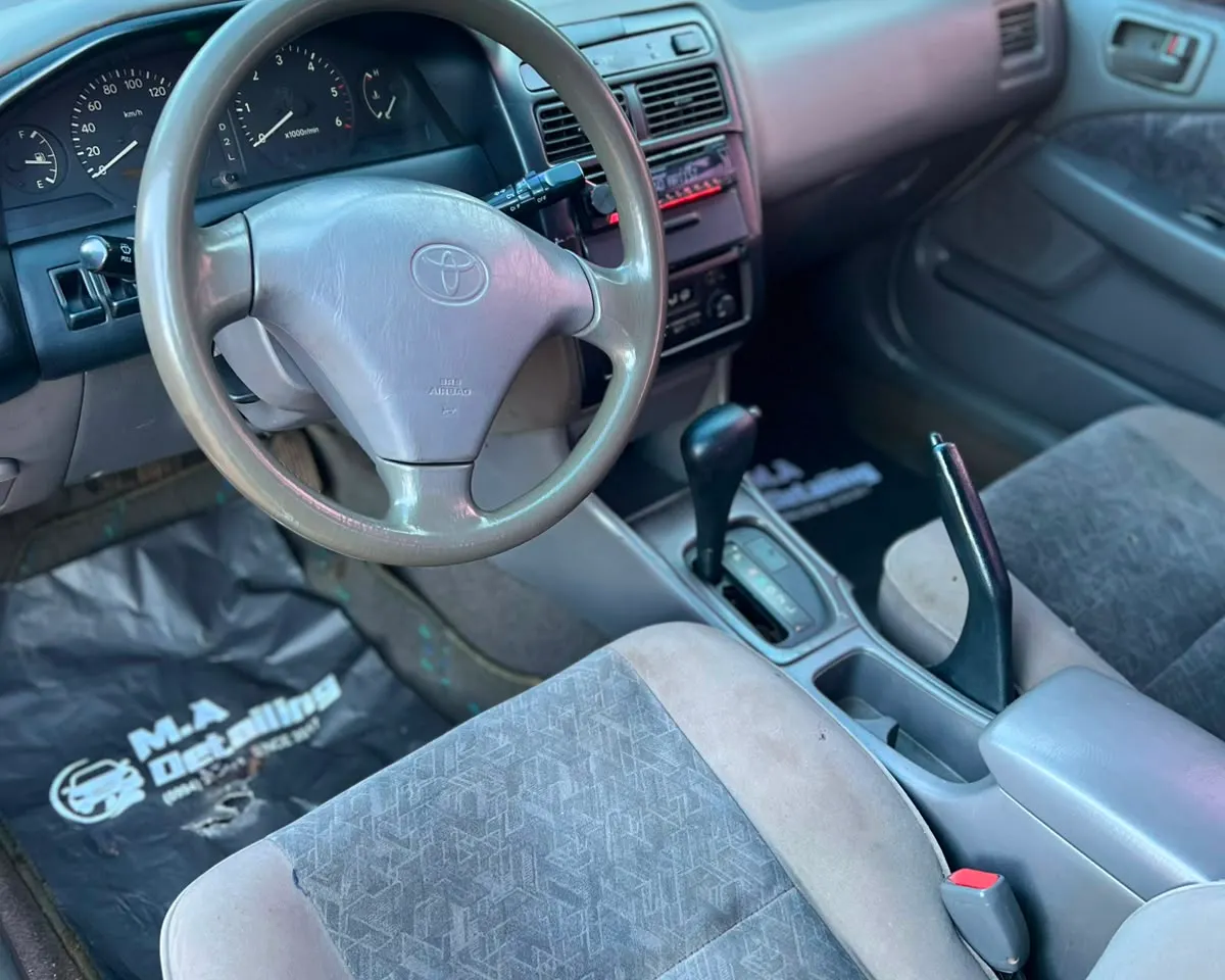 Toyota Runx 2006