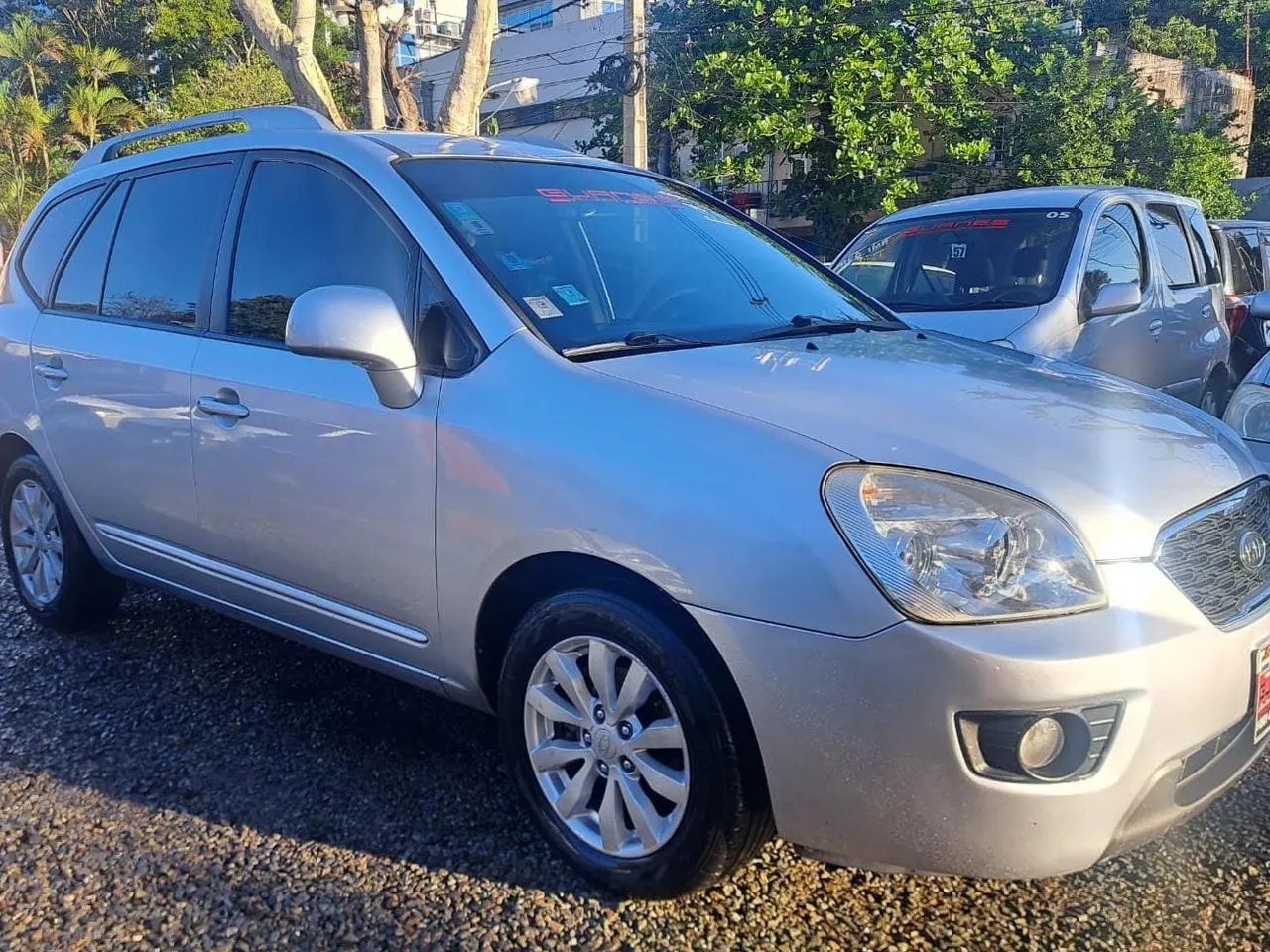 Kia Carens 2012