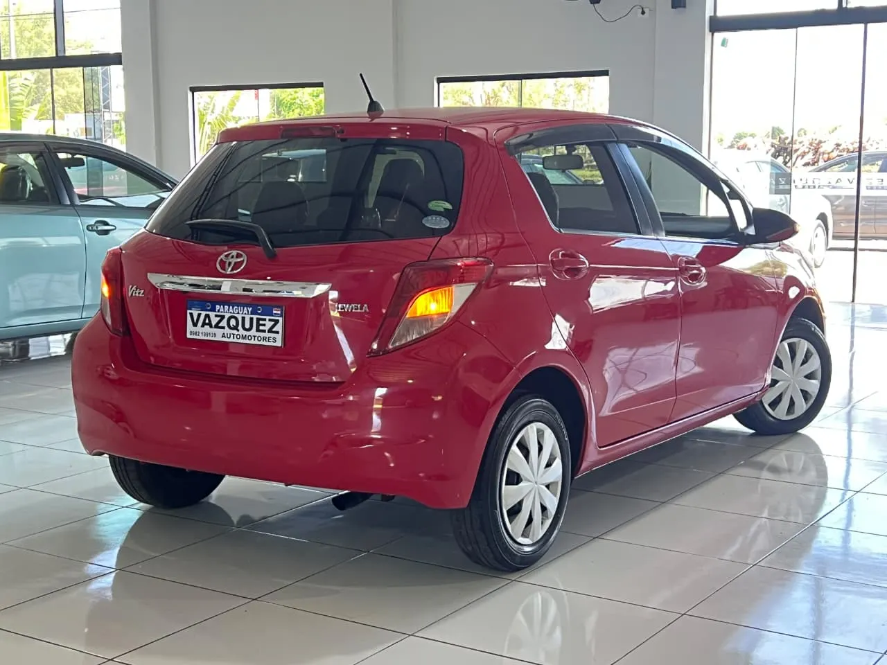 Toyota Vitz 2013