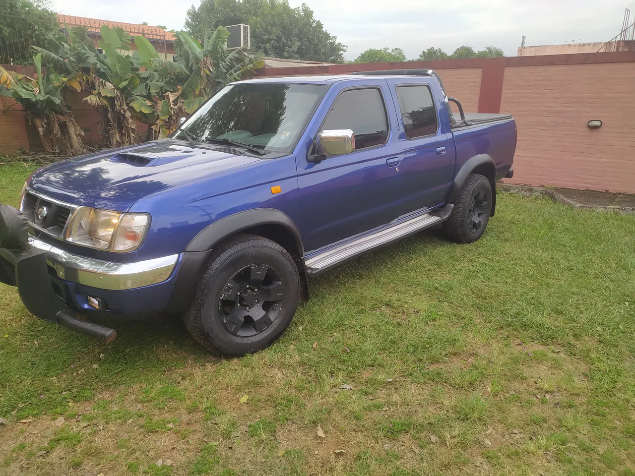 Nissan Frontier 2001 W