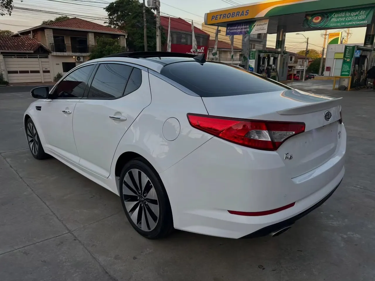 Kia K5 2012