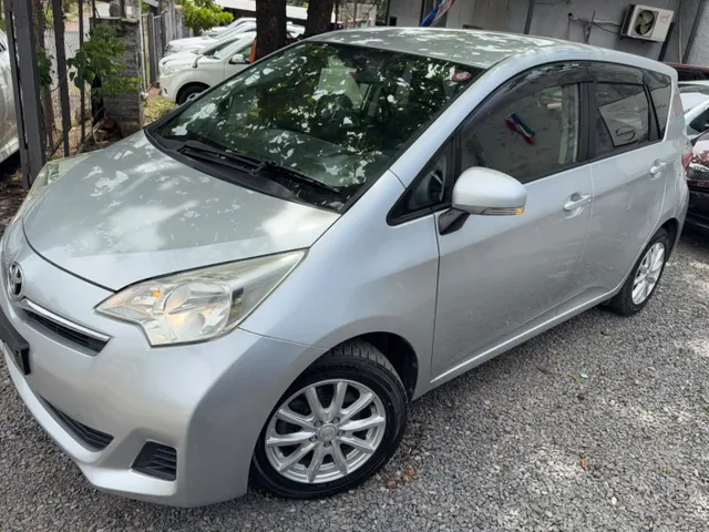 Toyota Ractis 2012