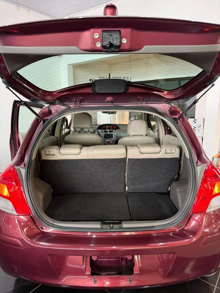 Toyota Vitz 2008 ILL