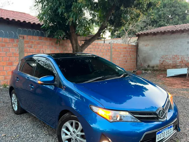 Toyota Auris 2015