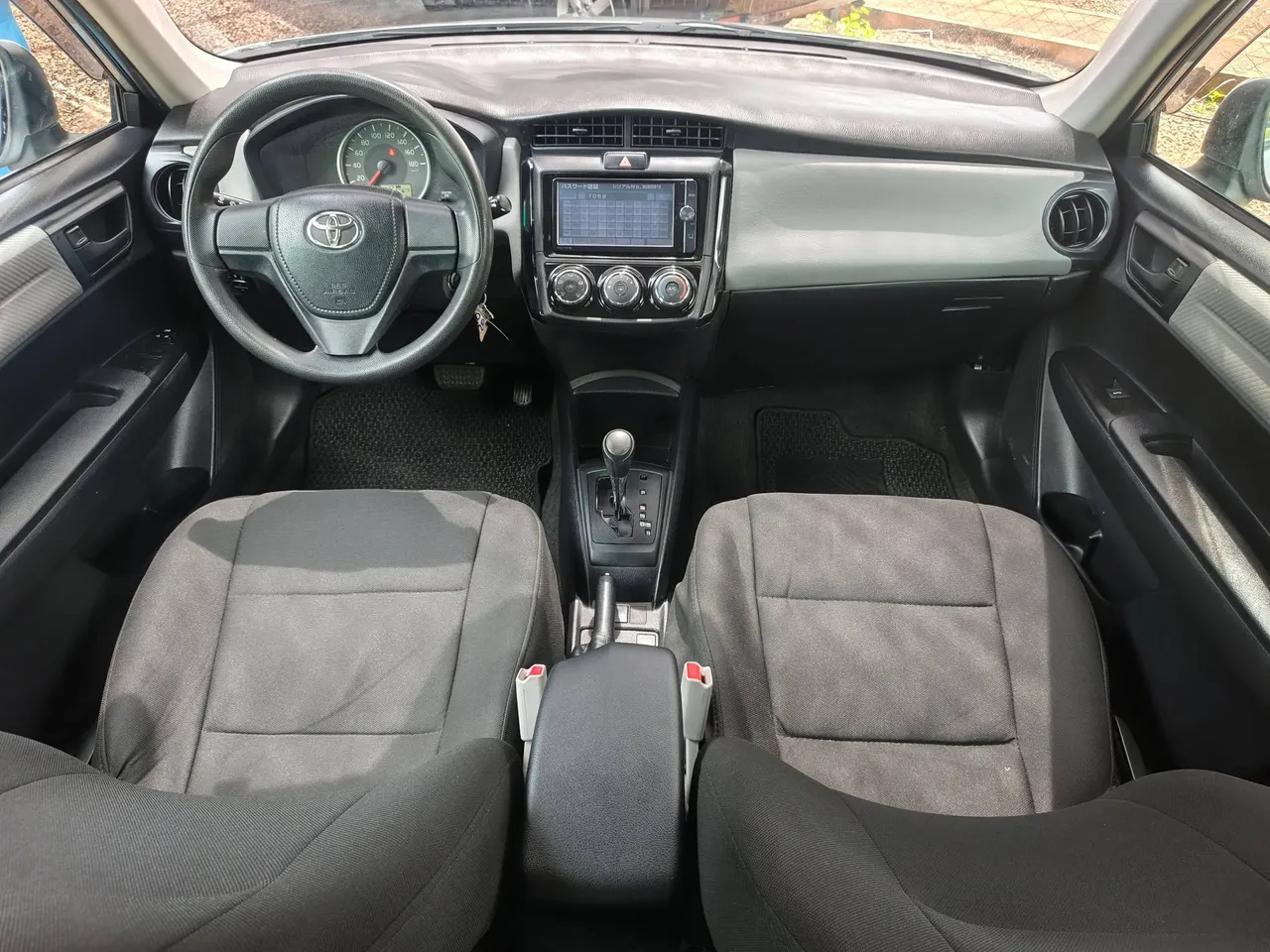 Toyota Axio 2013