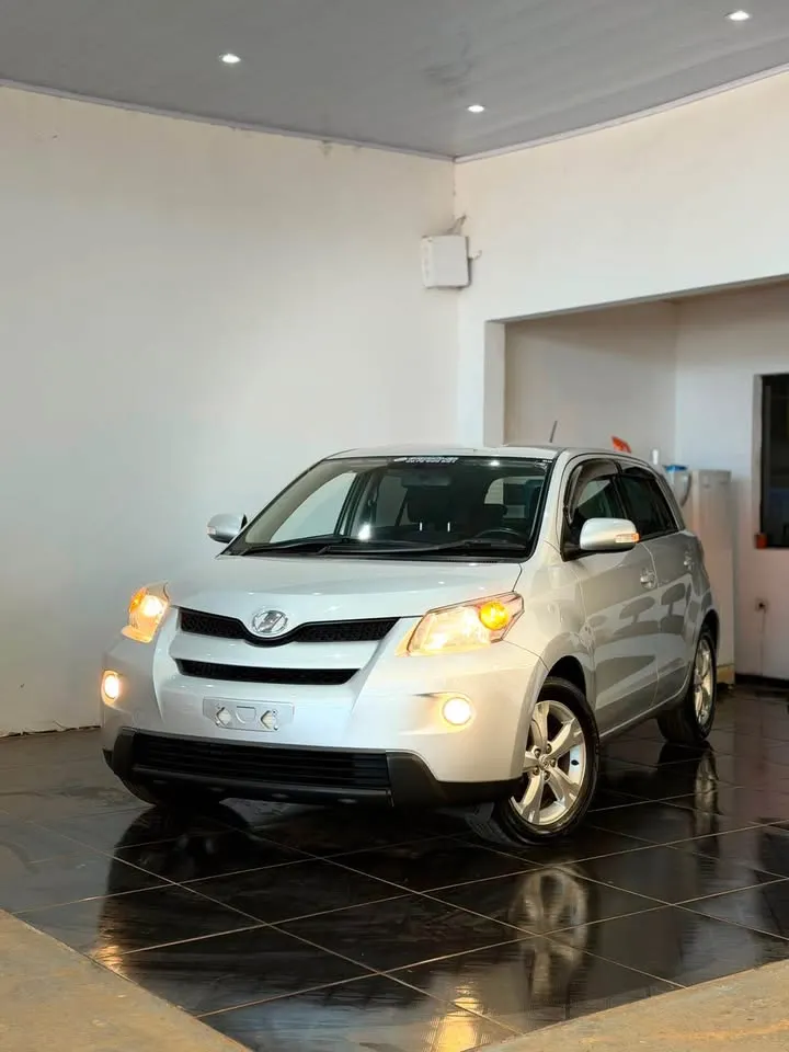 Toyota ist 2005