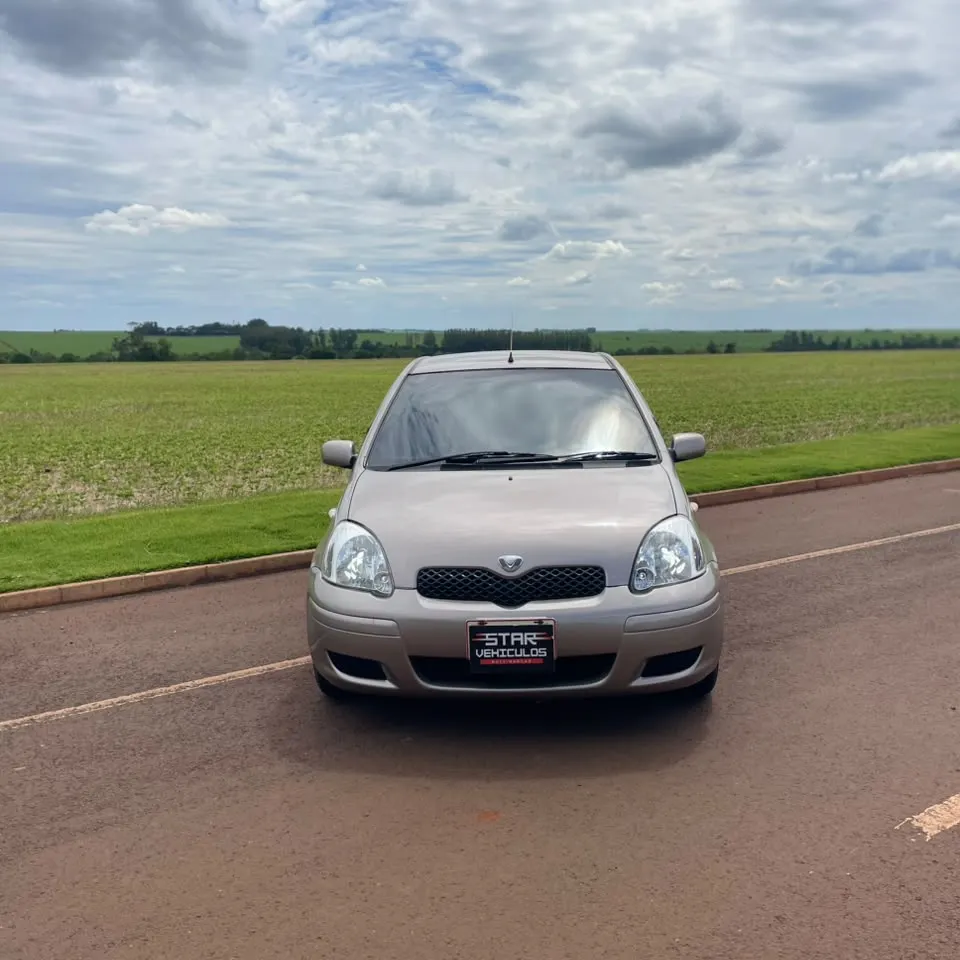 Toyota Vitz 2000 RS