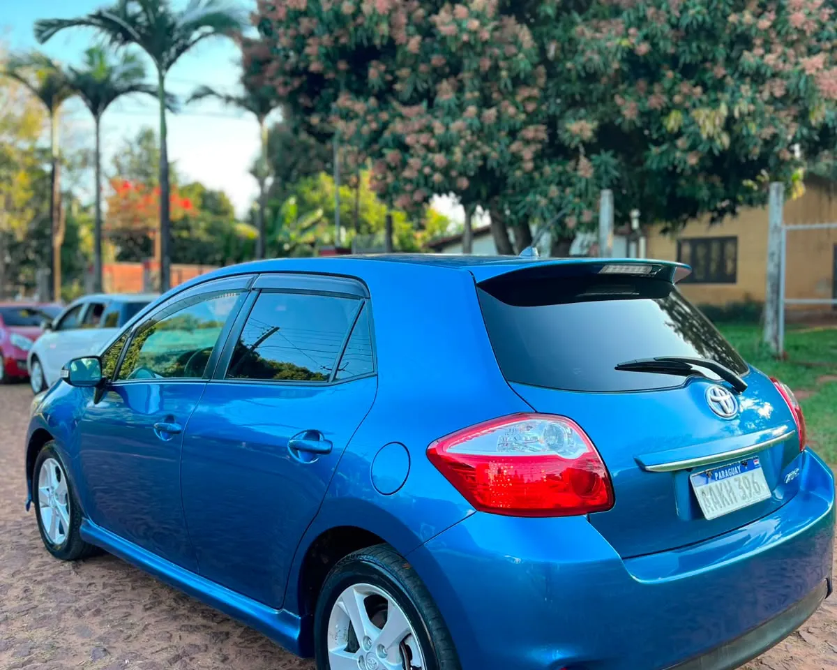 Toyota Auris 2011