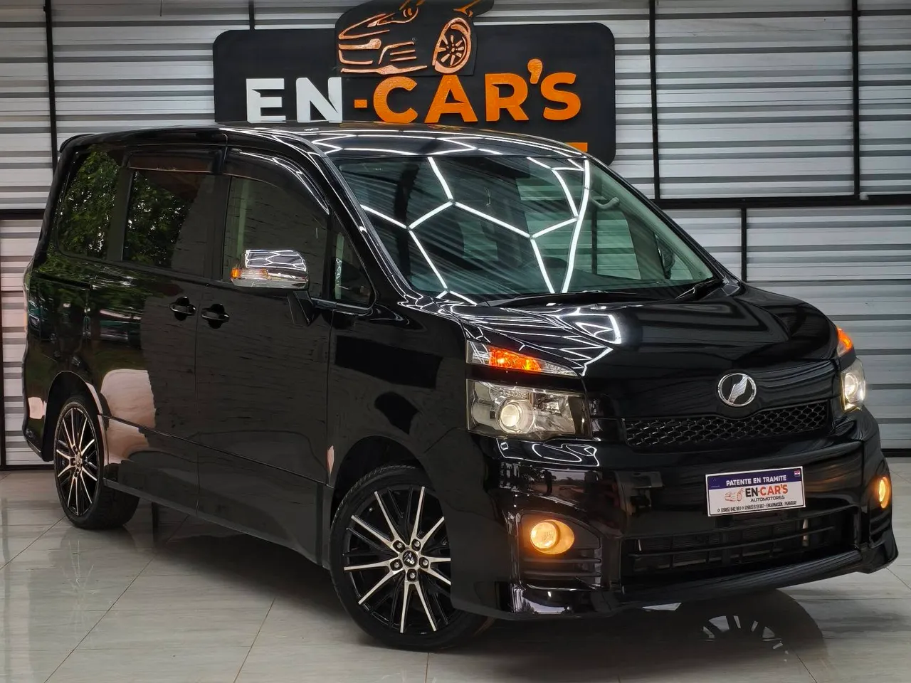 Toyota Voxy 2010
