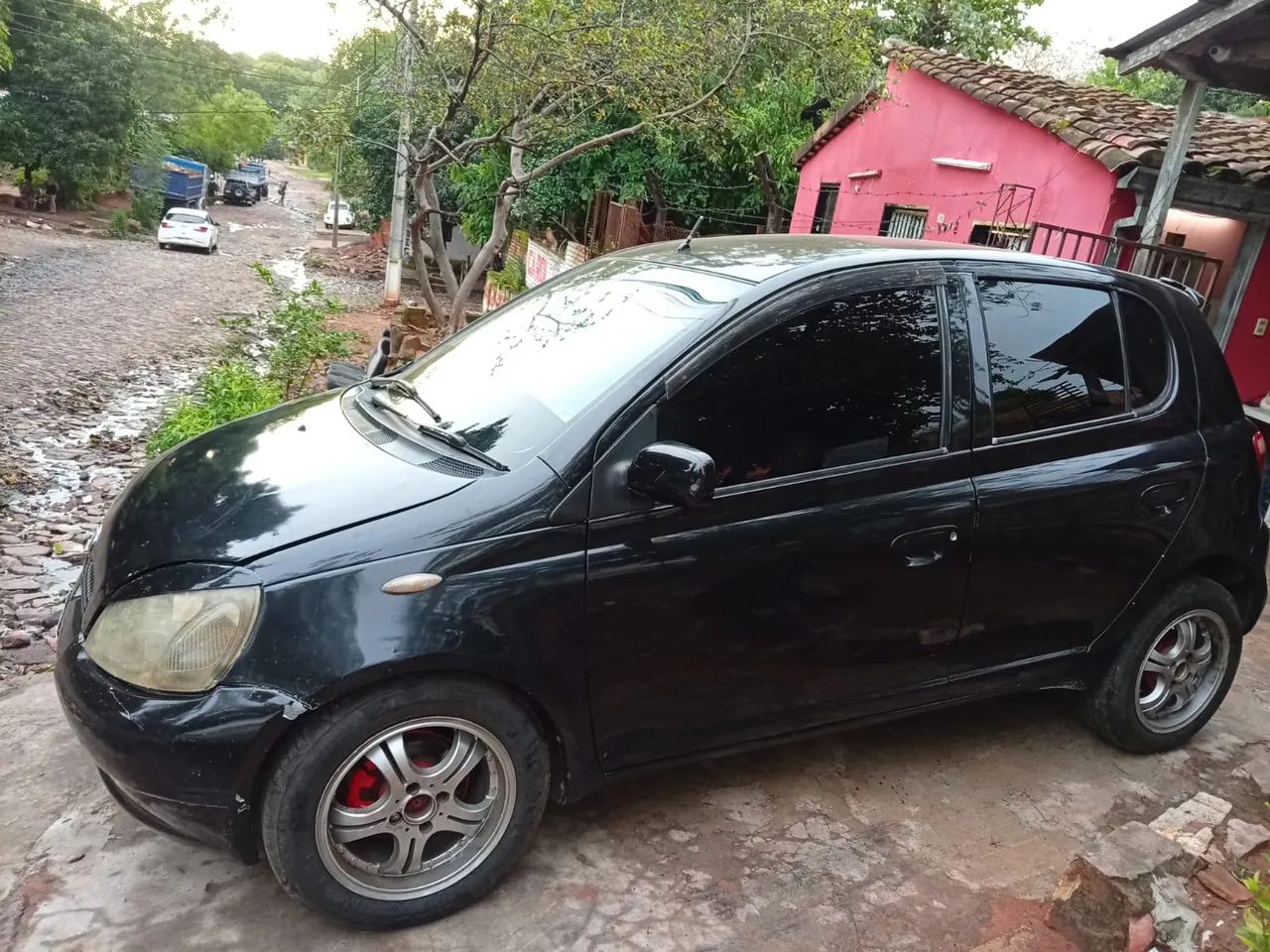 Toyota Vitz 2000