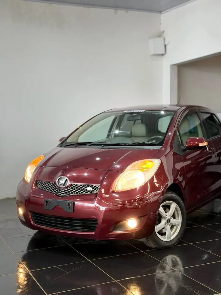 Toyota Vitz 2008 ILL