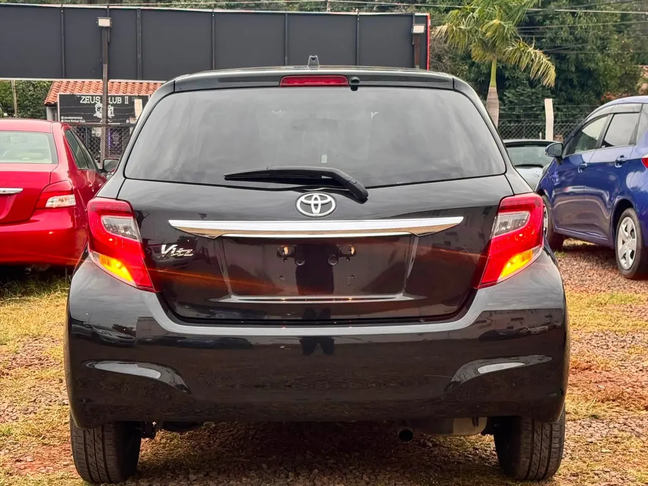 Toyota Vitz 2014