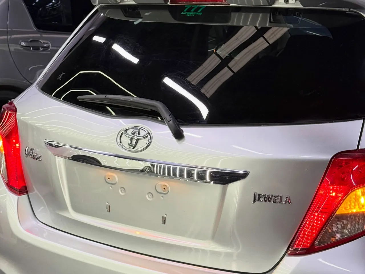 Toyota Vitz 2012 New Vitz Full Equipo