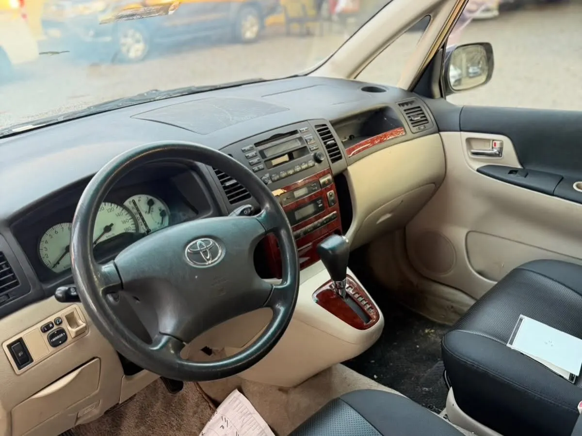 Toyota Corolla Spacio 2002