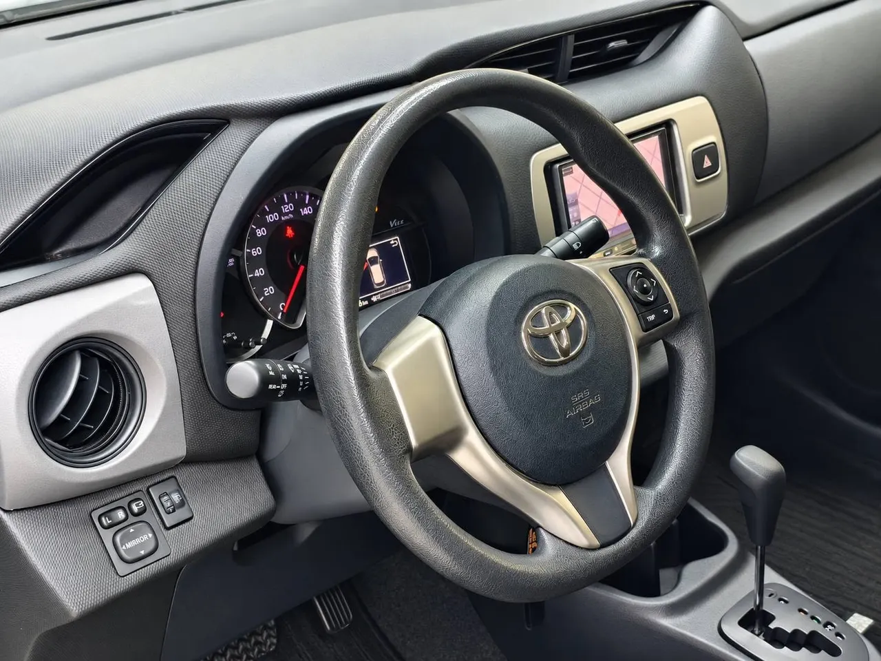 Toyota Vitz 2014