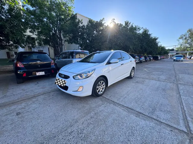 Hyundai Accent 2014