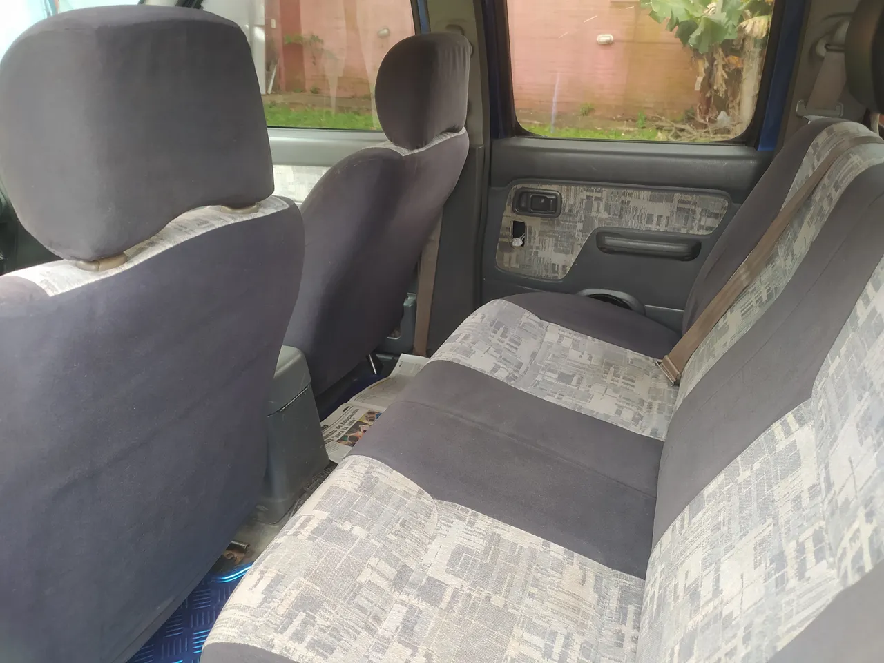 Nissan Frontier 2001 W