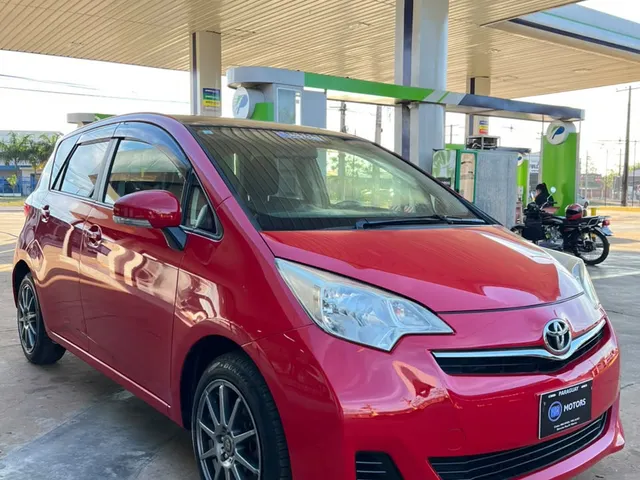 Toyota Ractis 2011