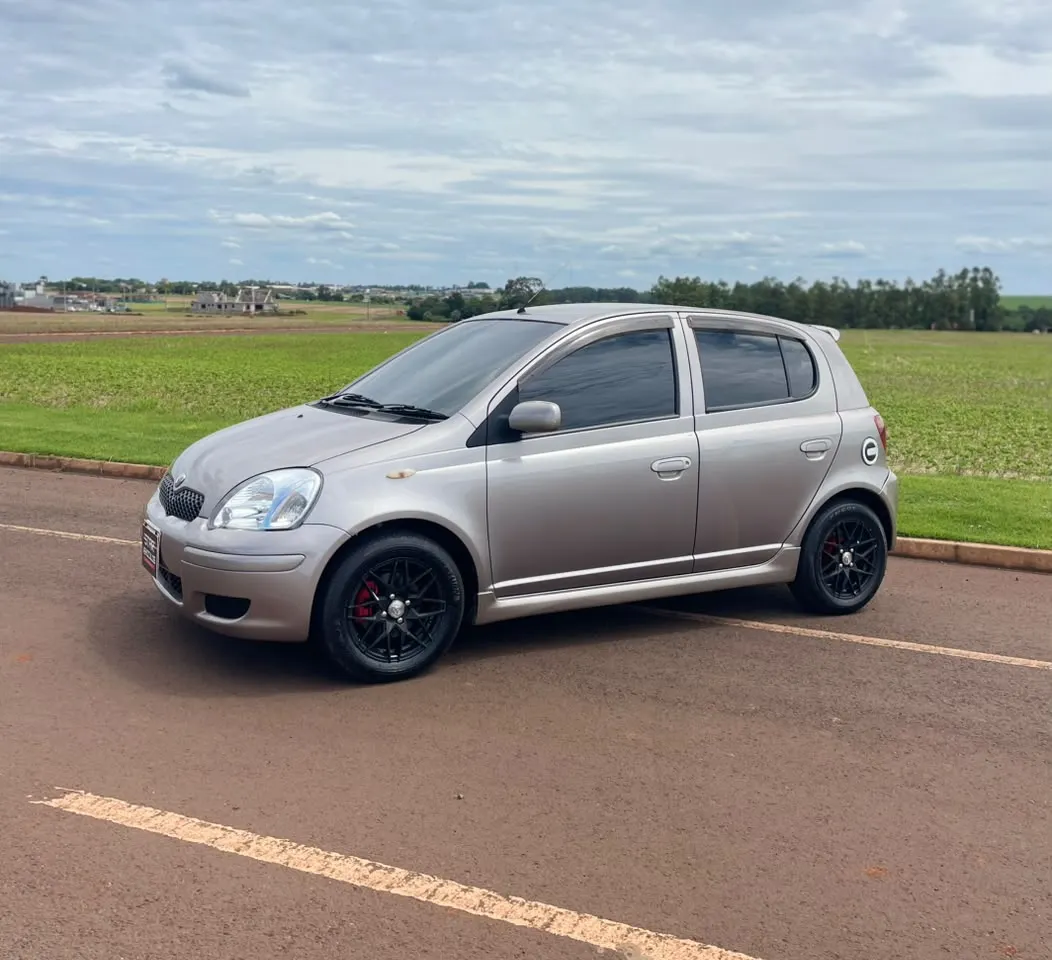 Toyota Vitz 2000 RS