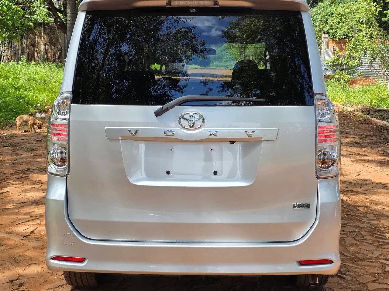Toyota Voxy 2009