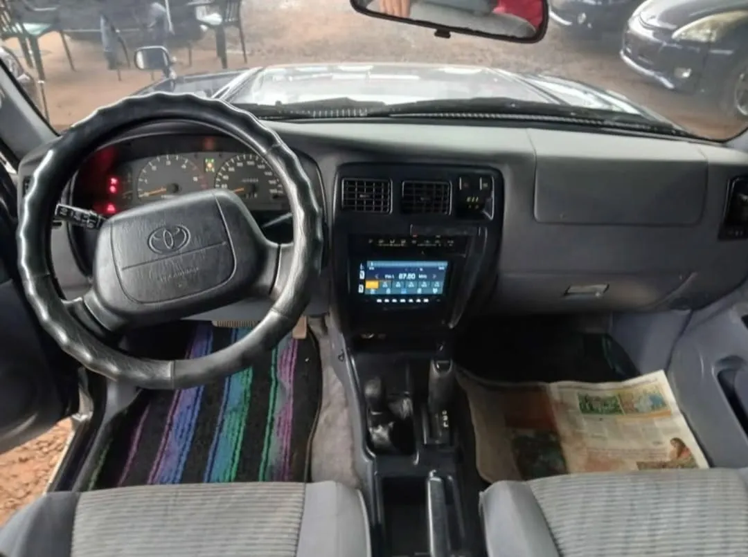 Toyota Hilux Surf 1996 1