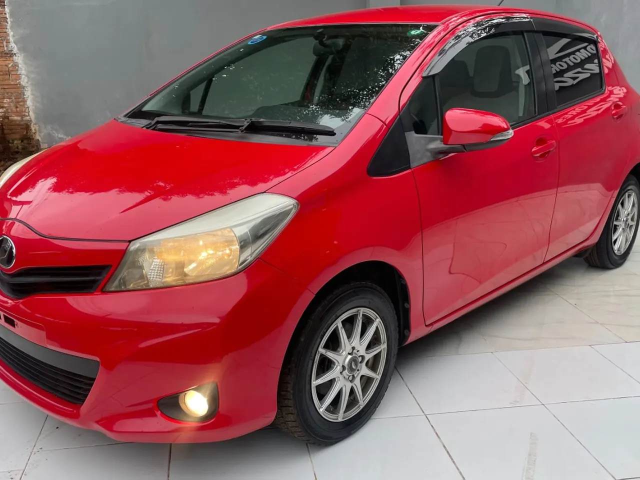 Toyota Vitz 2011