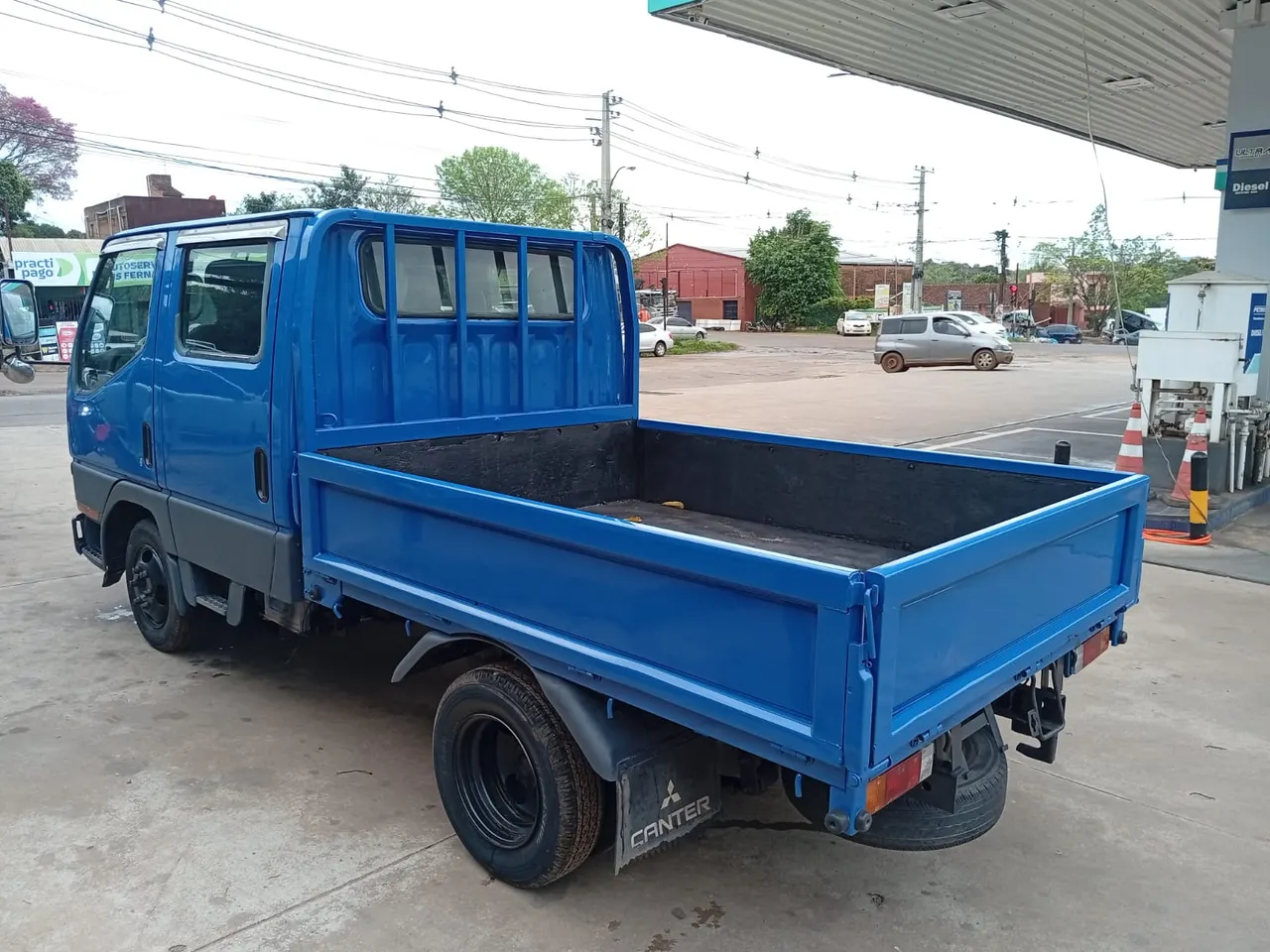 Mitsubishi Canter 2001