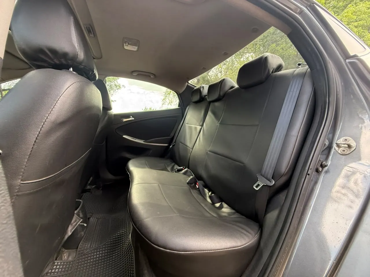 Hyundai Accent 2012
