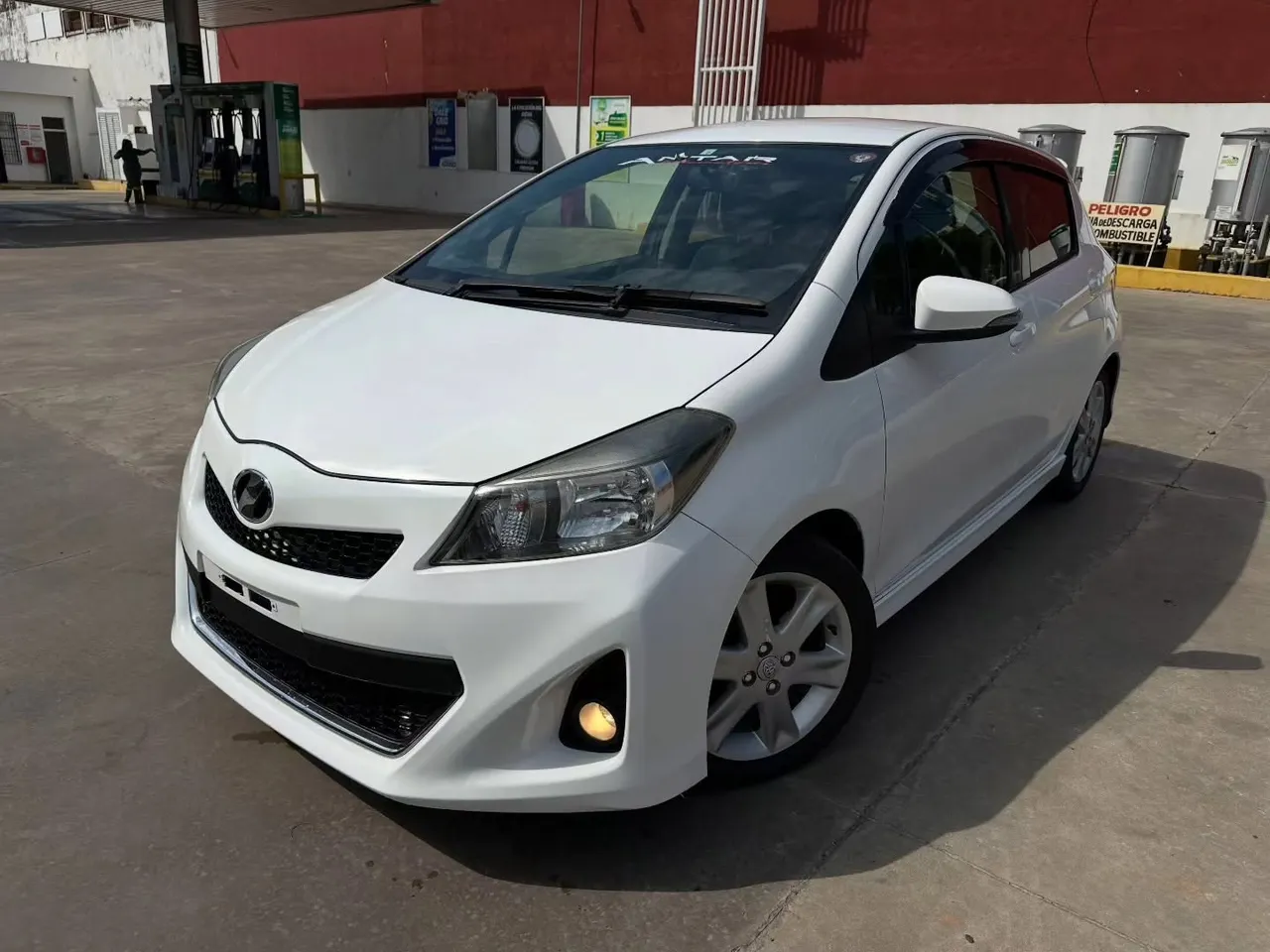 Toyota Vitz 2012 RS