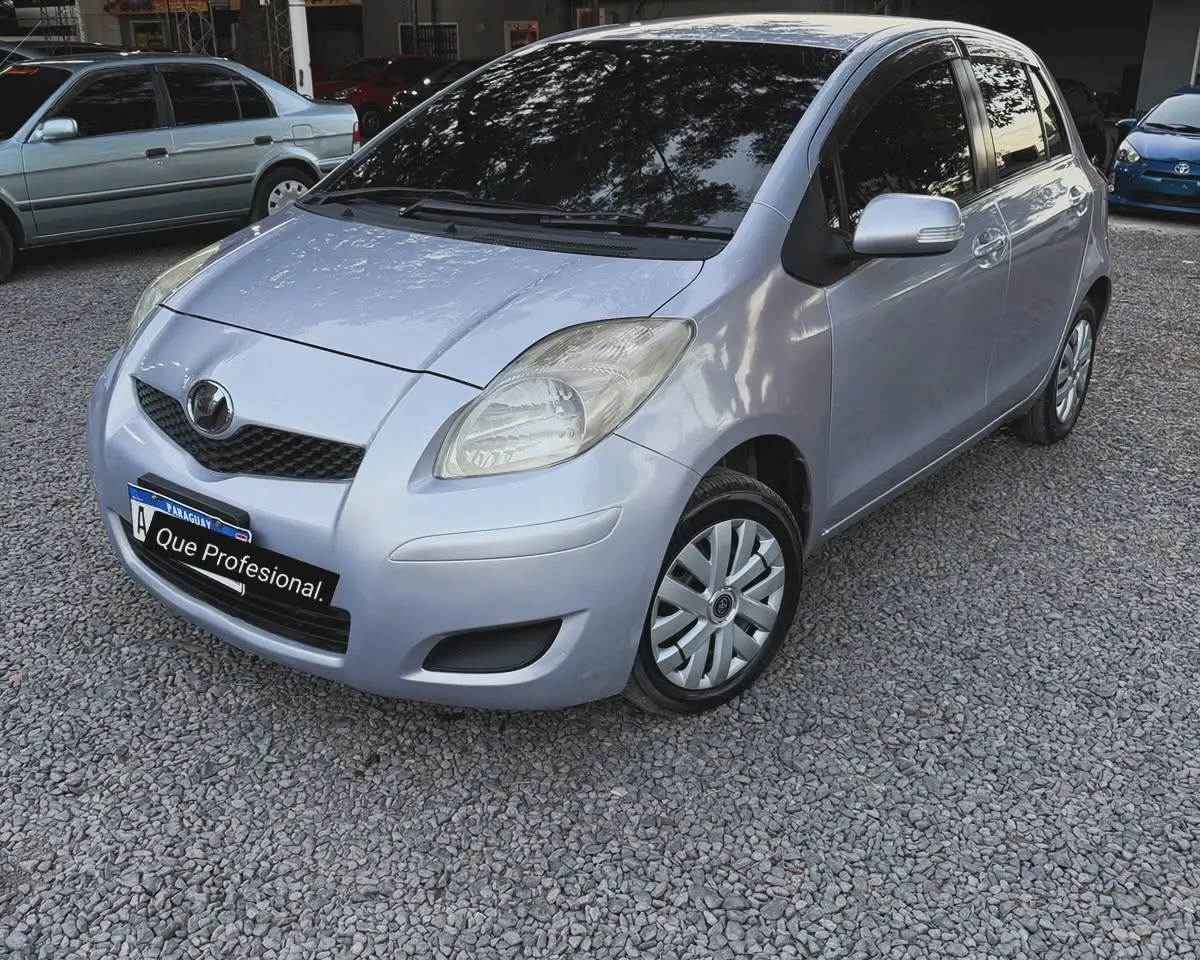 Toyota Vitz 2010