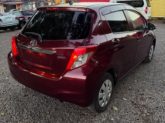 Toyota Vitz 2012
