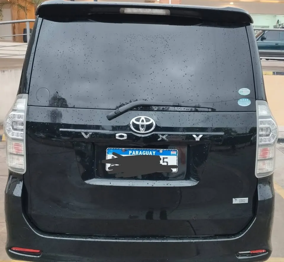Toyota Voxy 2011 2.0 GS