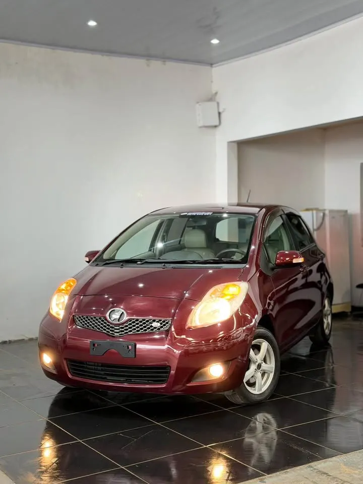 Toyota Vitz 2008 ILL