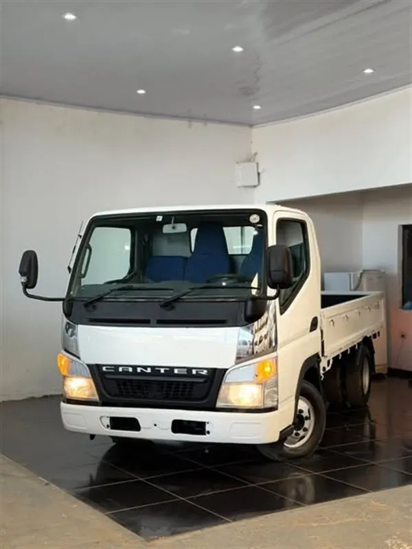 Mitsubishi Canter 2002