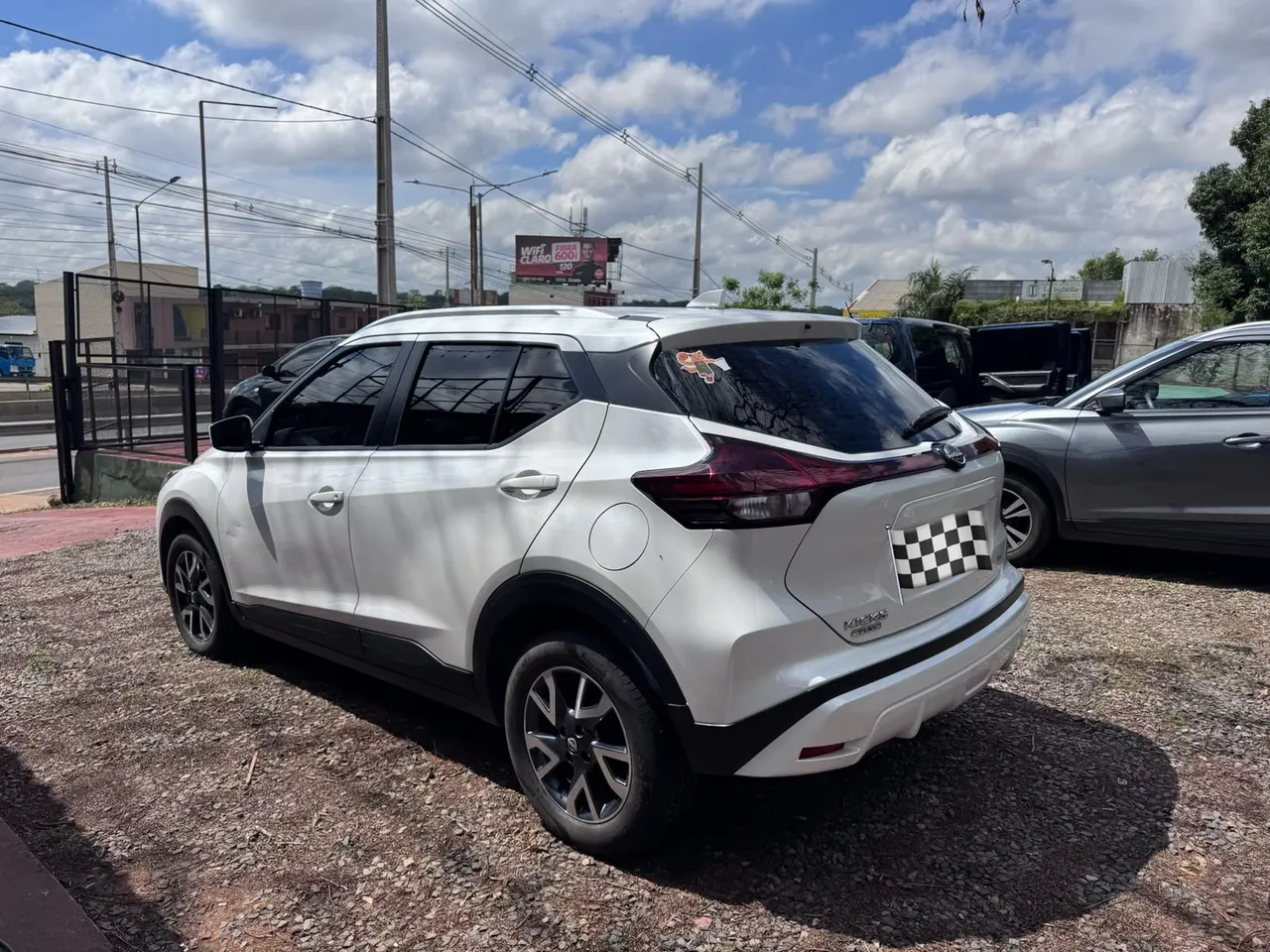 Nissan Kicks 2026 Play