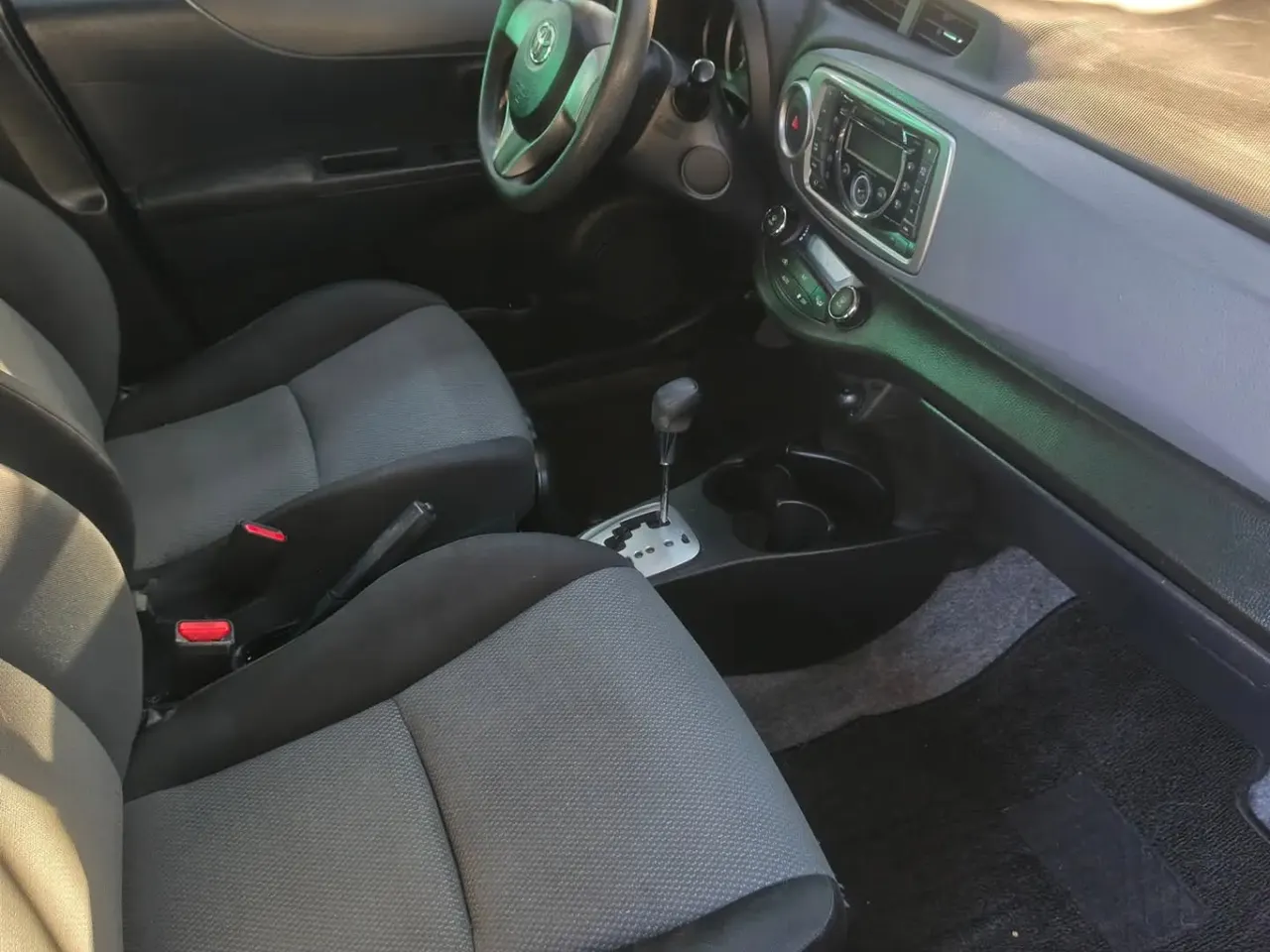 Toyota Vitz 2013